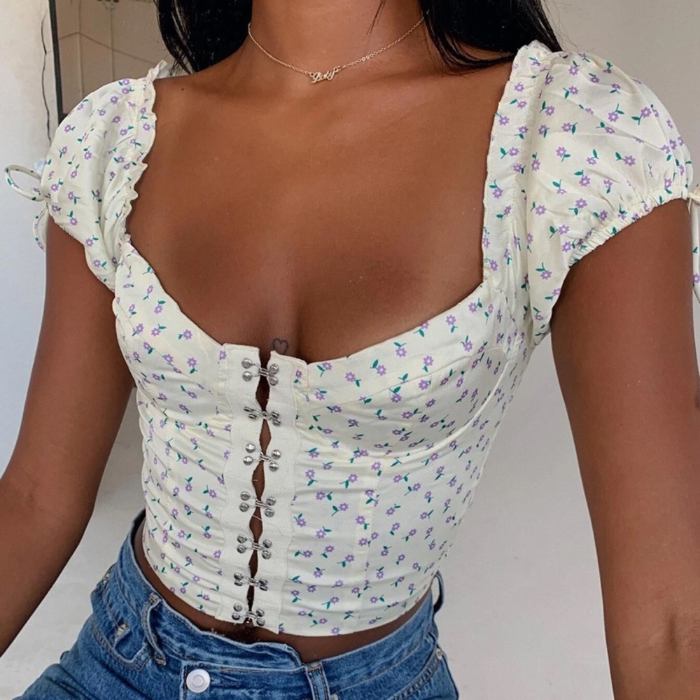 Allyson floral top- Princess Polly
